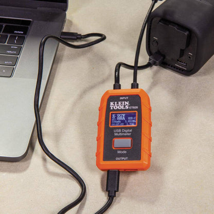 USB Digital Meter with USB-A and USB-C: